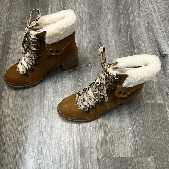 Brown and white Jellypop boots - Picture 2 of 7